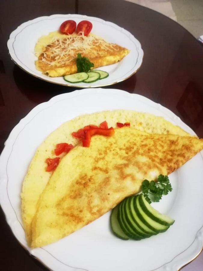 كارلوفي فاري B&B Violet المظهر الخارجي الصورة