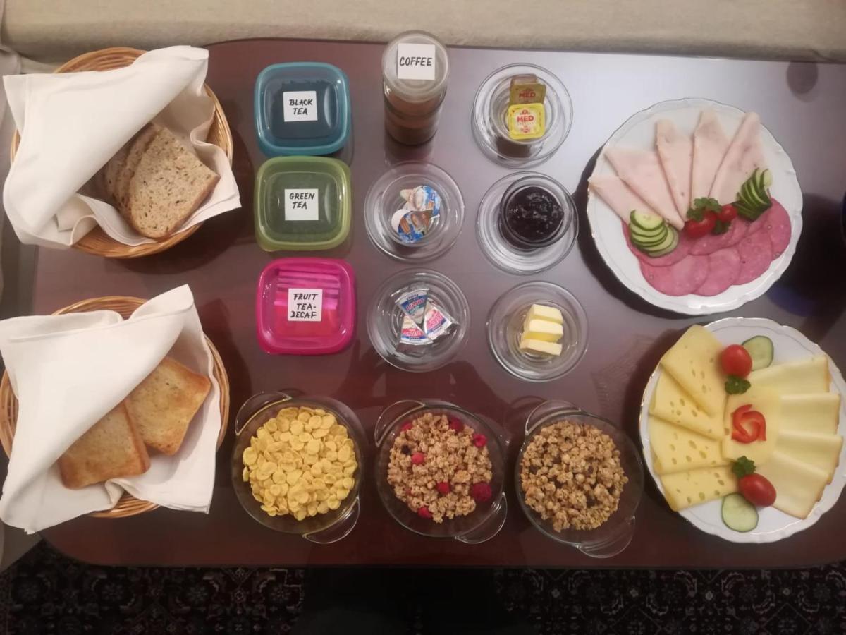 كارلوفي فاري B&B Violet المظهر الخارجي الصورة