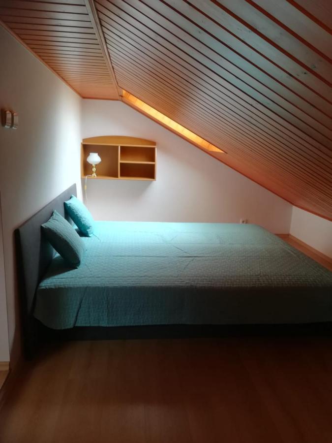 كارلوفي فاري B&B Violet المظهر الخارجي الصورة